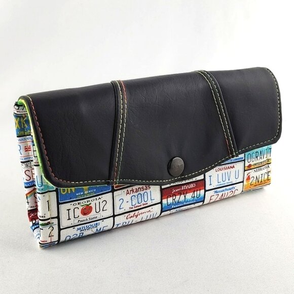 Charity's Stitches & Such Large Textile Wallet States License Plate Black Green - Picture 1 of 16